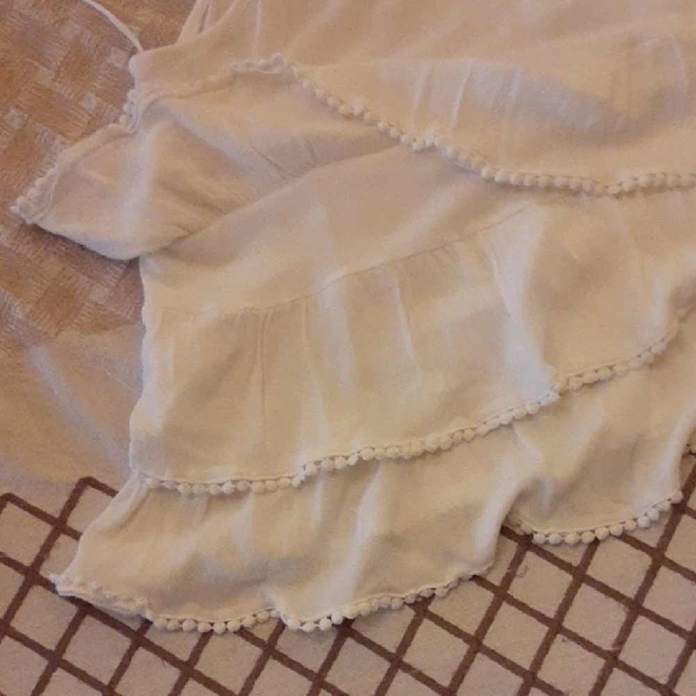 Have White Ruffle Tank Top - Picture 5 of 8